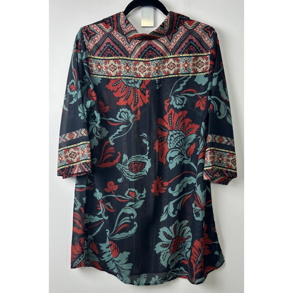 Soft Surroundings Sz M Black Tribal iKat Print Button Up Tunic Top Topper D36 - Picture 4 of 7